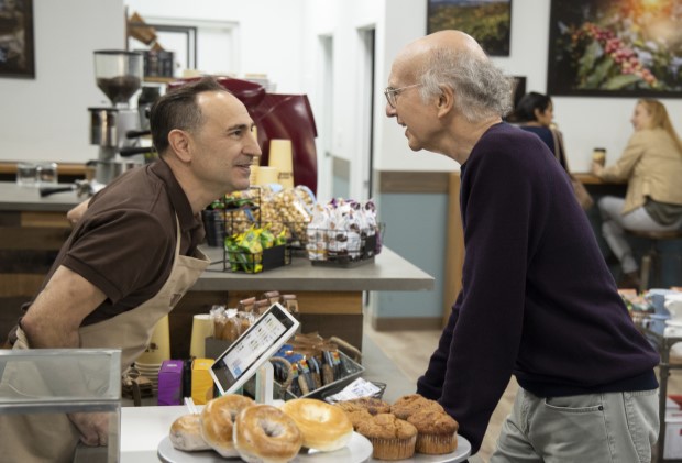 Whaaaat? Apparently someone actually invented Latte Larry's heated mug  thing : r/curb